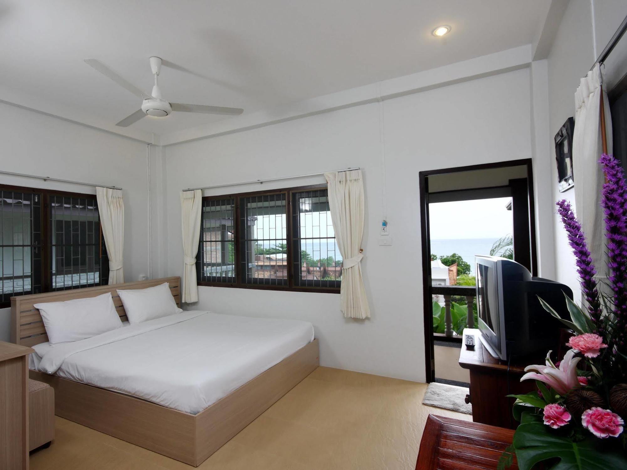 Kata Hiview Resort Karon Buitenkant foto